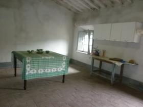 Image No.14-Maison / Villa de 3 chambres à vendre à Bagni di Lucca