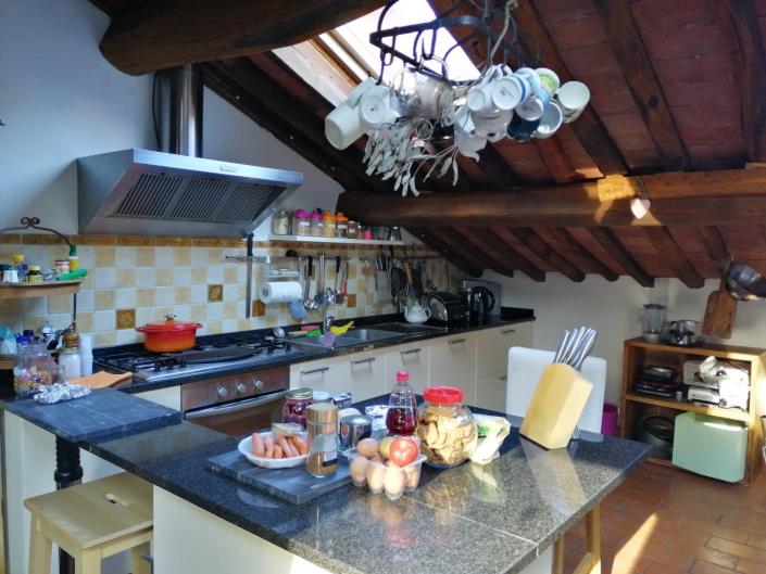 Image No.10-5 Bed House for sale