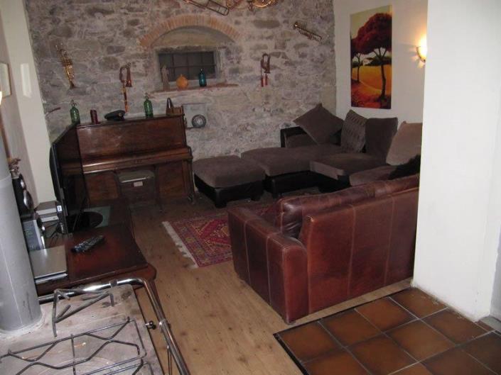 Image No.18-5 Bed House for sale