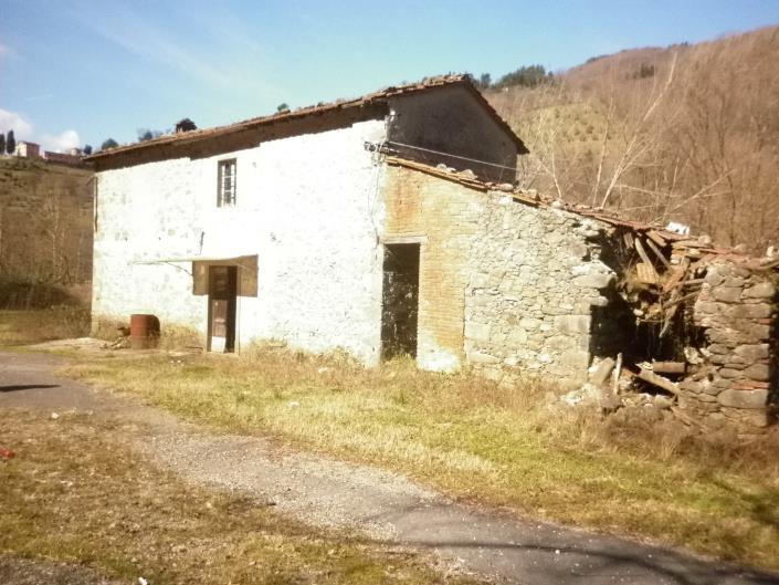 Image No.3-Maison / Villa de 3 chambres à vendre à Bagni di Lucca