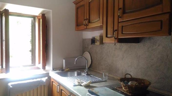 Image No.5-2 Bed House for sale