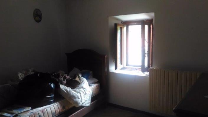 Image No.8-2 Bed House for sale