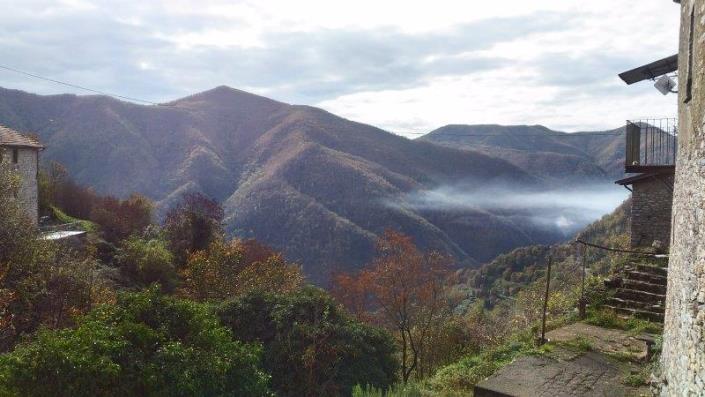 Image No.18-2 Bed House for sale