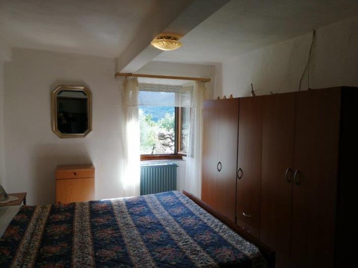 Image No.10-3 Bed House for sale