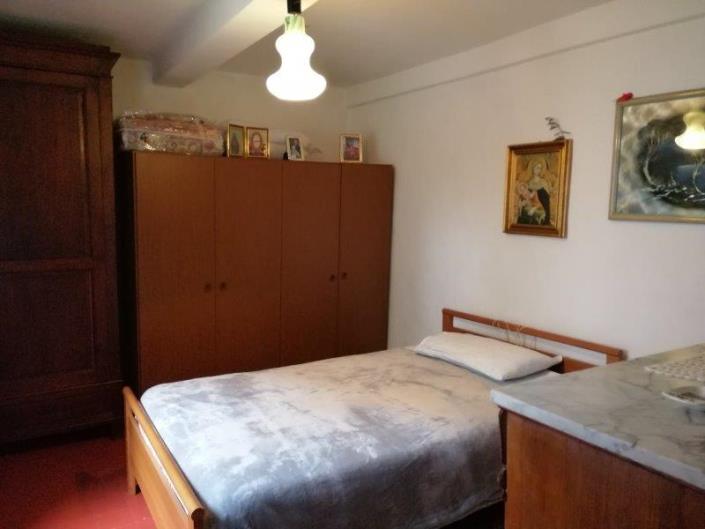 Image No.12-3 Bed House for sale