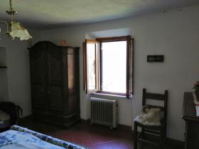 Image No.13-Maison de village de 4 chambres à vendre à Bagni di Lucca