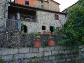 Image No.20-Maison de village de 4 chambres à vendre à Bagni di Lucca