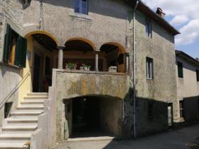 Image No.0-Maison de 2 chambres à vendre à Bagni di Lucca