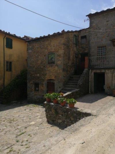 Image No.12-2 Bed House for sale