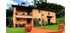 Image No.0-Maison / Villa de 3 chambres à vendre à Bagni di Lucca