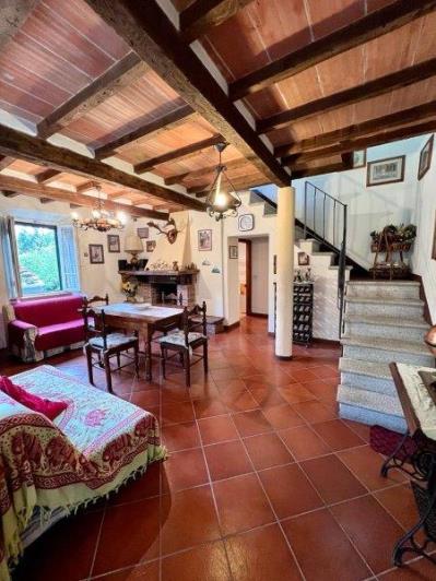 Image No.4-Maison de 2 chambres à vendre à Bagni di Lucca