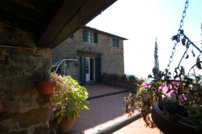 Image No.3-Propriété de pays de 6 chambres à vendre à Capannori