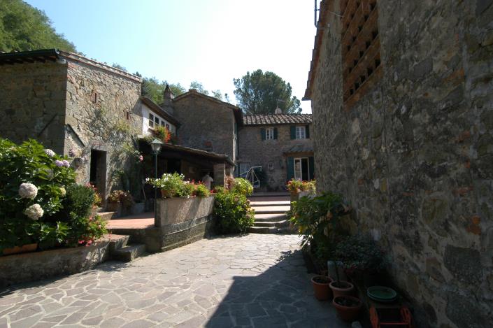 Image No.5-Propriété de pays de 6 chambres à vendre à Capannori