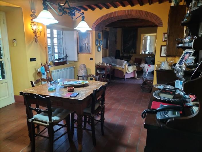 Image No.9-Propriété de pays de 6 chambres à vendre à Capannori