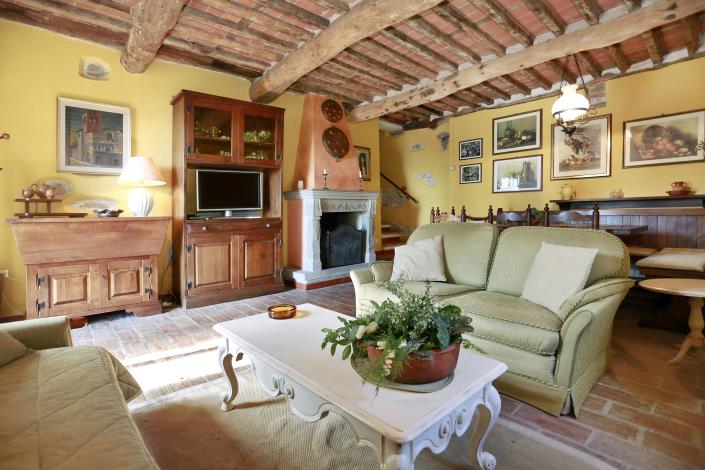 Image No.23-Propriété de pays de 6 chambres à vendre à Capannori