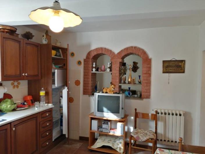 Image No.7-6 Bed House for sale