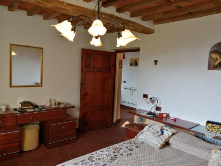 Image No.12-6 Bed House for sale