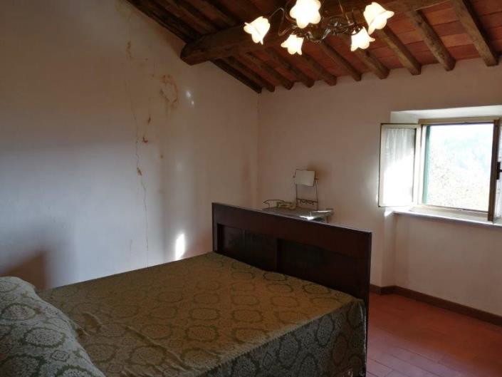 Image No.34-6 Bed House for sale