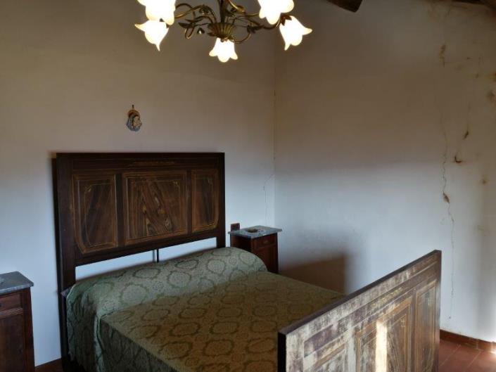 Image No.35-6 Bed House for sale