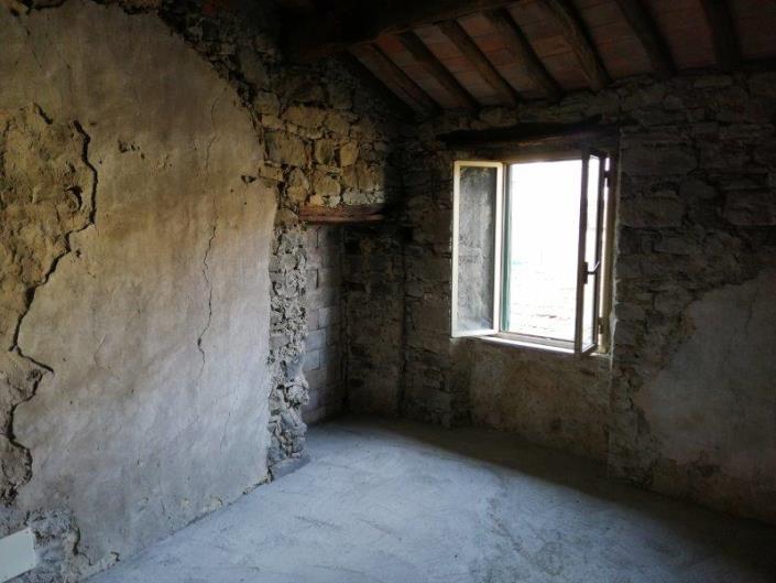 Image No.41-6 Bed House for sale