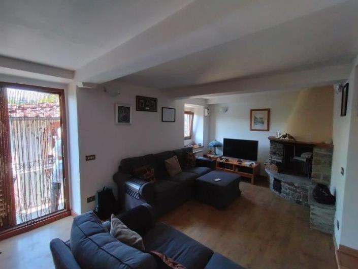 Image No.18-3 Bed Village House for sale