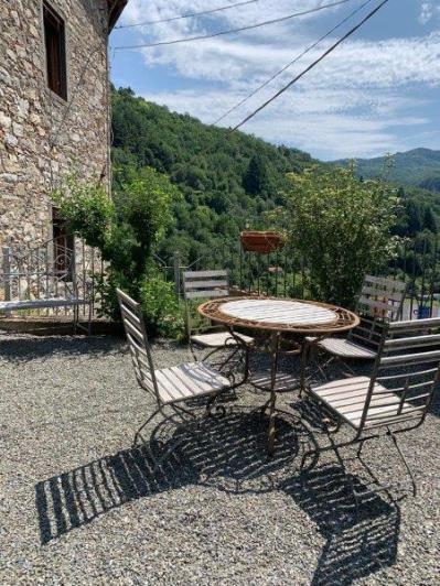 Image No.3-Villa de 4 chambres à vendre à Fabbriche Di Vallico