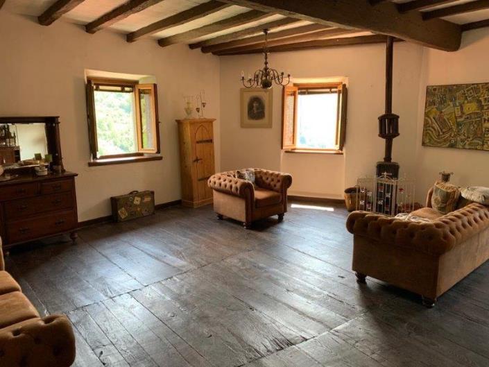 Image No.8-Villa de 4 chambres à vendre à Fabbriche Di Vallico