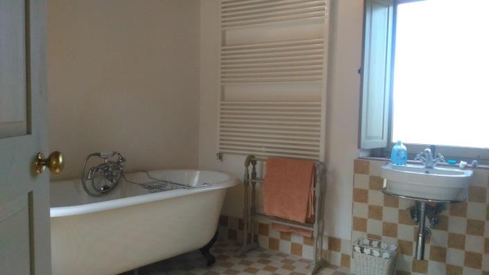 Image No.24-Maison / Villa de 5 chambres à vendre à Bagni di Lucca