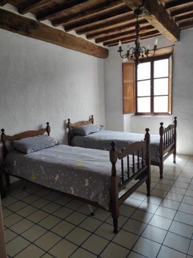 Image No.6-4 Bed House for sale