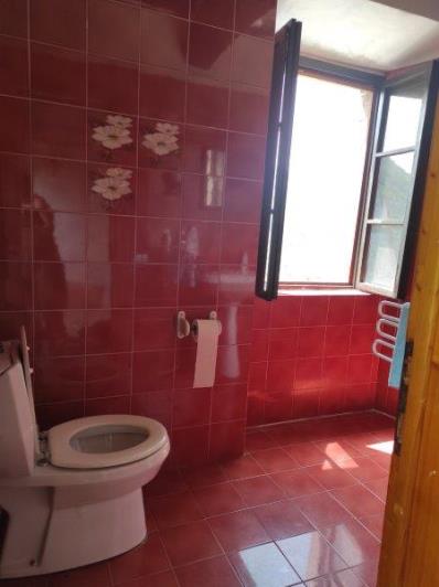 Image No.12-4 Bed House for sale