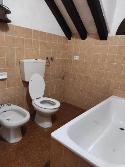 Image No.13-4 Bed House for sale