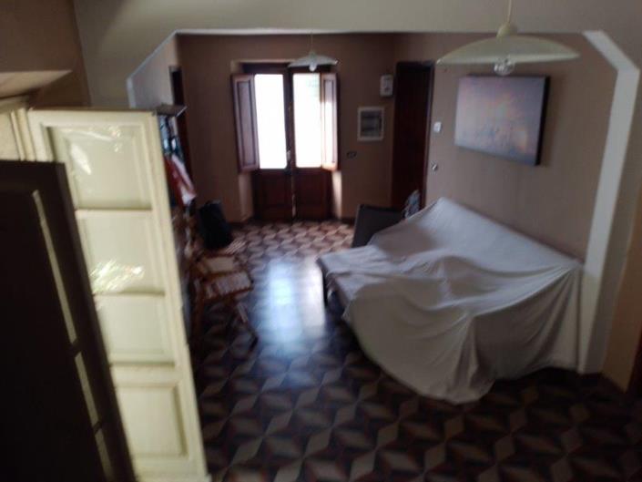 Image No.17-3 Bed House for sale