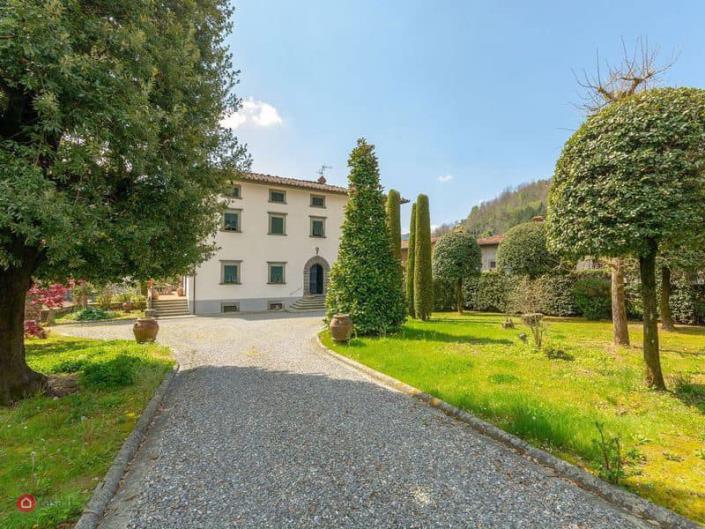Image No.1-Villa de 4 chambres à vendre à Bagni di Lucca