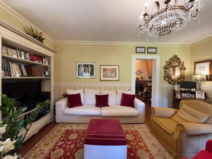 Image No.23-7 Bed Villa for sale