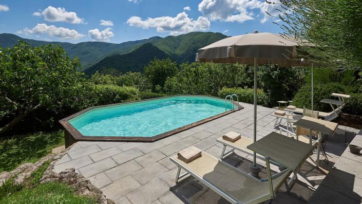 Image No.2-4 Bed House for sale