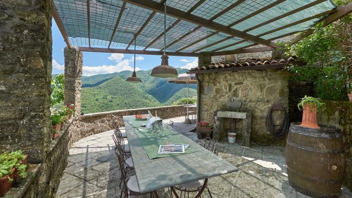 Image No.12-4 Bed House for sale