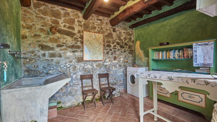 Image No.14-4 Bed House for sale