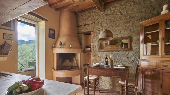 Image No.18-4 Bed House for sale