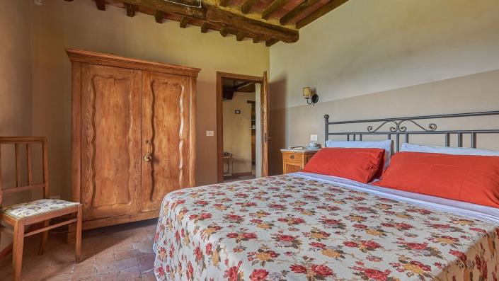 Image No.24-4 Bed House for sale