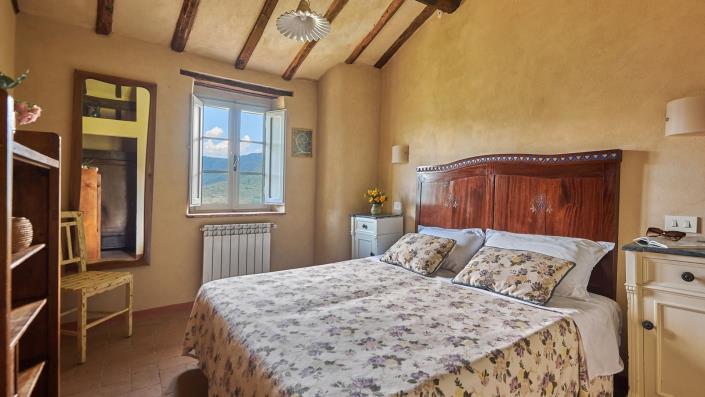 Image No.45-4 Bed House for sale