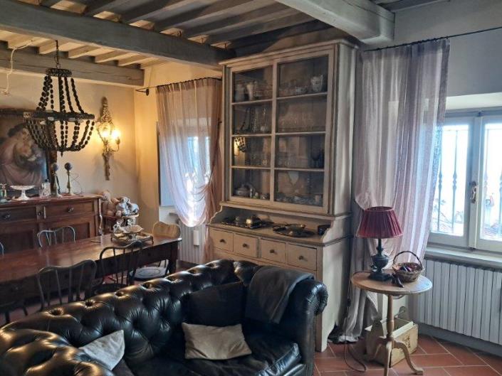 Image No.1-Appartement de 2 chambres à vendre à Montecatini Terme