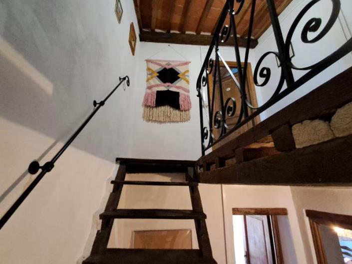 Image No.26-3 Bed House for sale