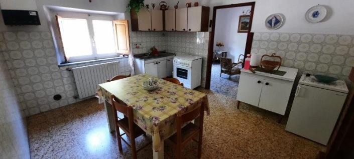 Image No.5-4 Bed Apartment for sale