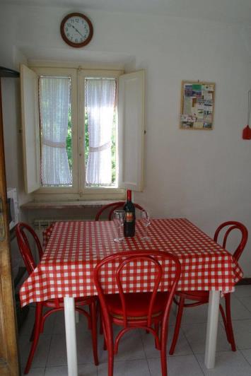 Image No.8-2 Bed House for sale