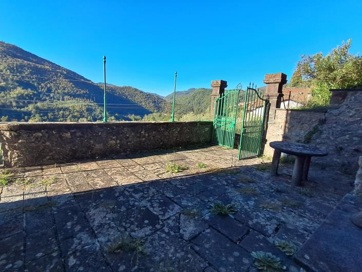 Image No.3-5 Bed House for sale