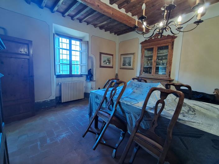 Image No.5-5 Bed House for sale