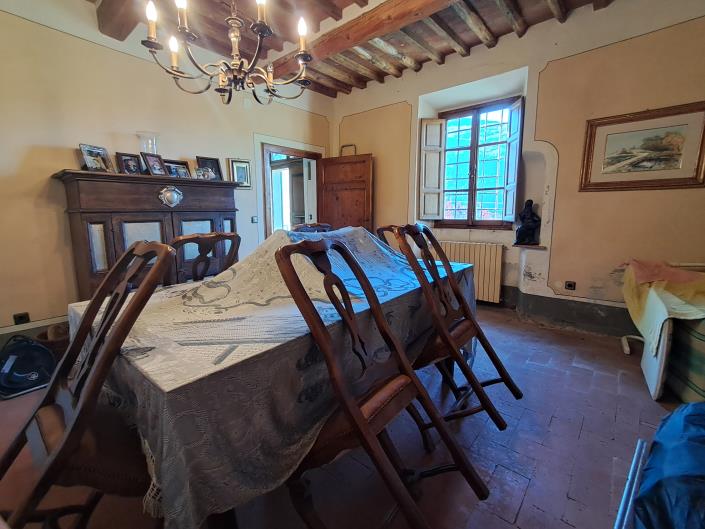 Image No.7-5 Bed House for sale