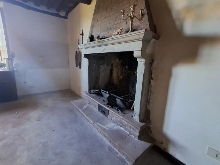 Image No.17-5 Bed House for sale