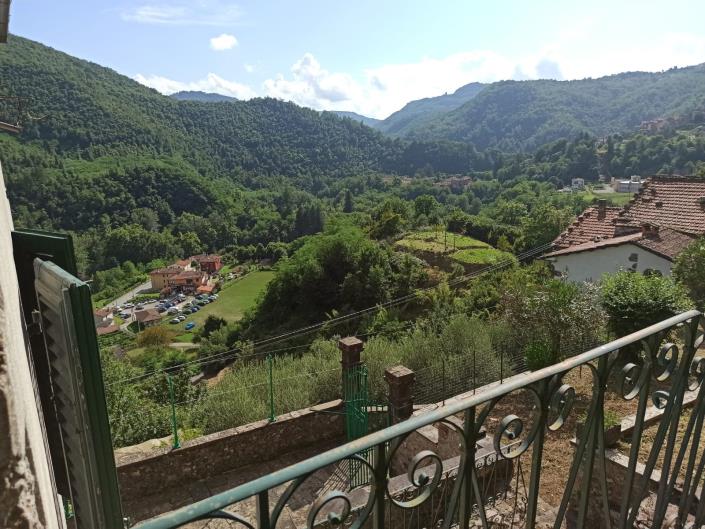 Image No.24-5 Bed House for sale