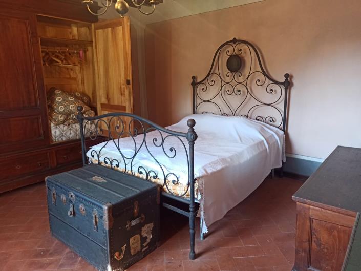 Image No.28-5 Bed House for sale